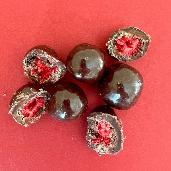 Rasperries, freeze dried | In dark chocolate